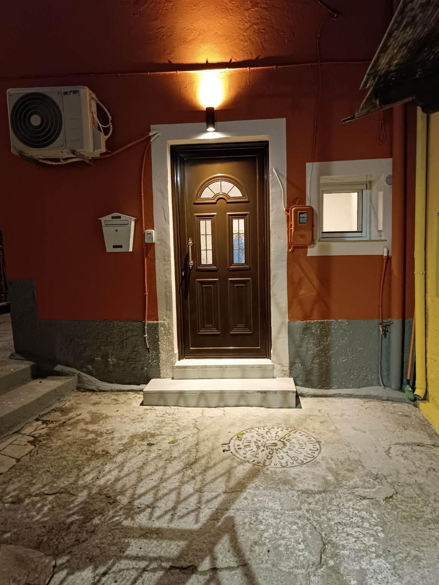 Newly Renovated Apartment Next To The Port Mantouki Zewnętrze zdjęcie