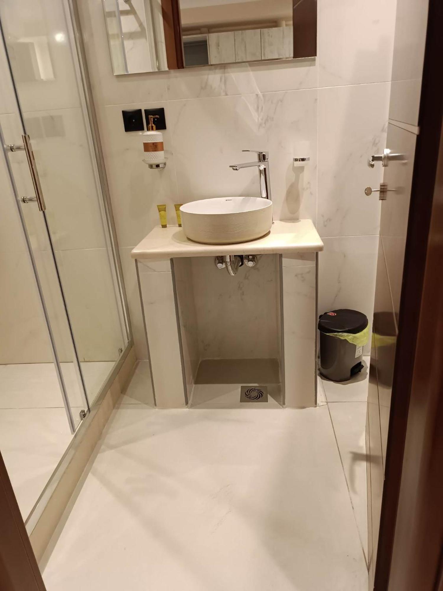 Newly Renovated Apartment Next To The Port Mantouki Zewnętrze zdjęcie