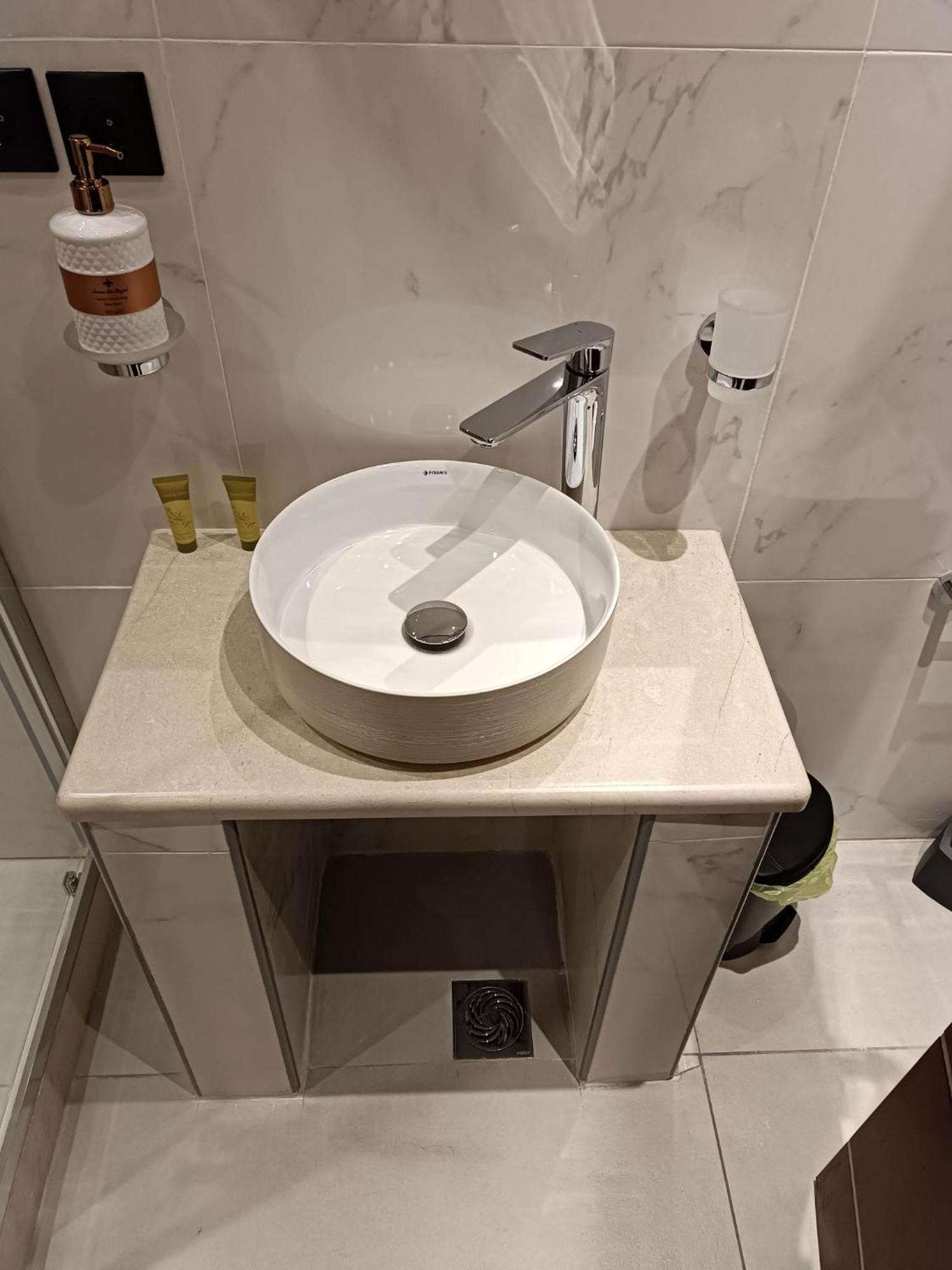 Newly Renovated Apartment Next To The Port Mantouki Zewnętrze zdjęcie