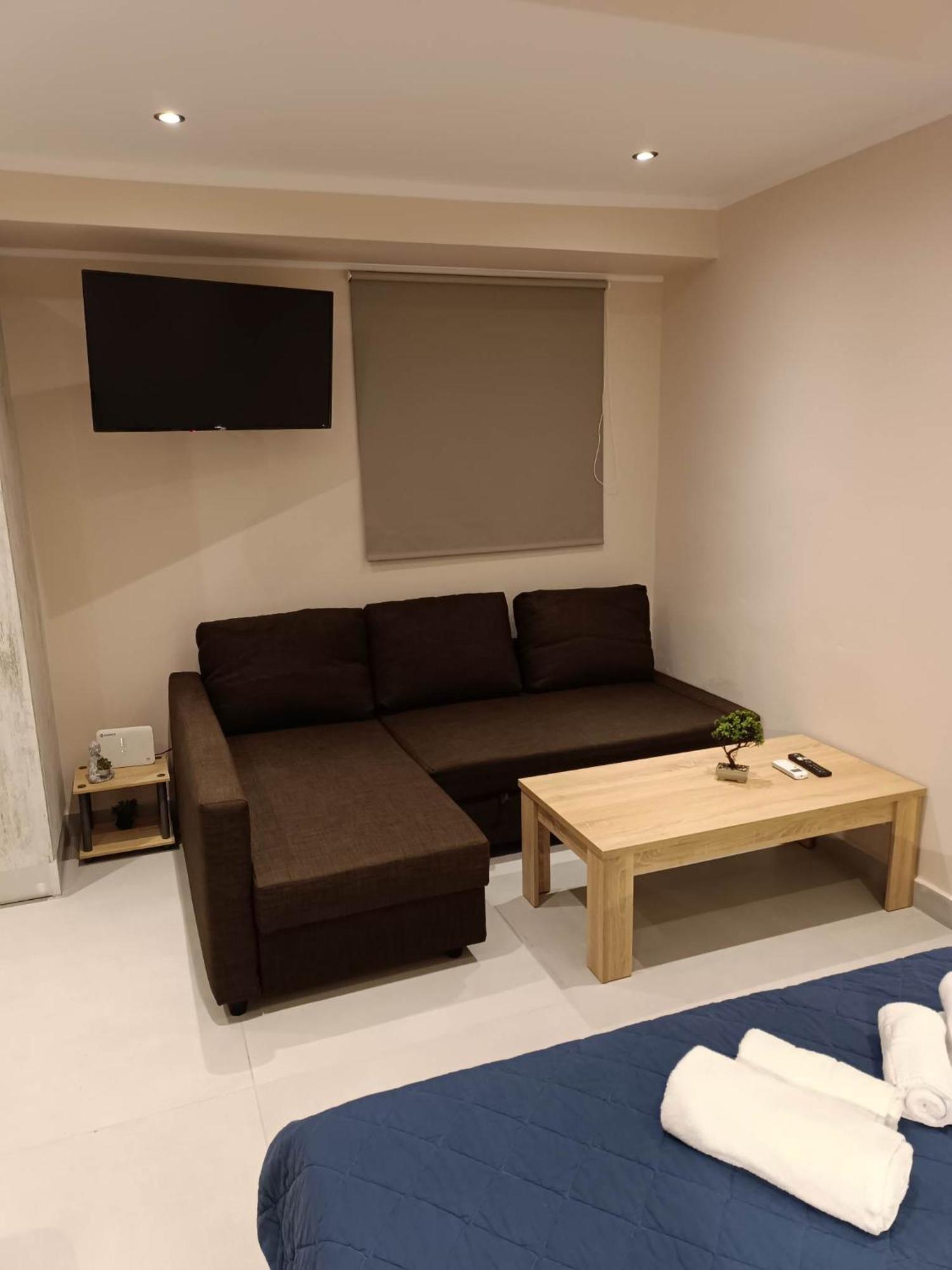 Newly Renovated Apartment Next To The Port Mantouki Zewnętrze zdjęcie